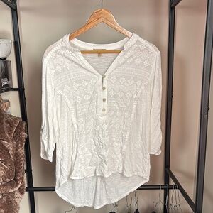 Women's White Button-Up Top
